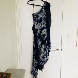 BCBG RUNWAY One shoulder tie-dye chiffon gown - S